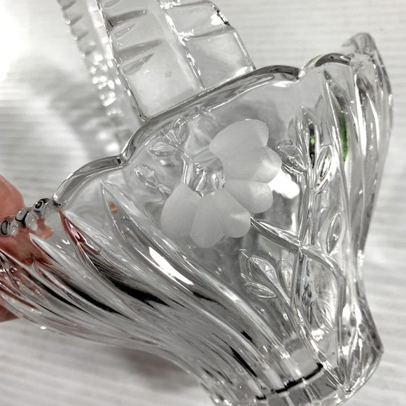 Vintage Pressed Clear Glass Bride Basket Embossed Flowers 7" Tall Wedding Decor - Picture 7 of 12